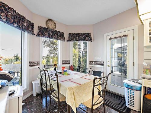 17 Osprey Point(E), St. Albert, AB - Indoor Photo Showing Dining Room