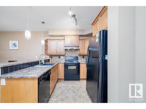 318 1406 Hodgson Way, Edmonton, AB - Indoor Photo Showing Kitchen