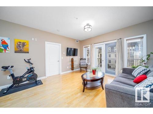 318 1406 Hodgson Way, Edmonton, AB - Indoor Photo Showing Living Room