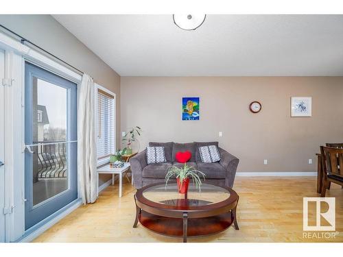 318 1406 Hodgson Way, Edmonton, AB - Indoor Photo Showing Living Room