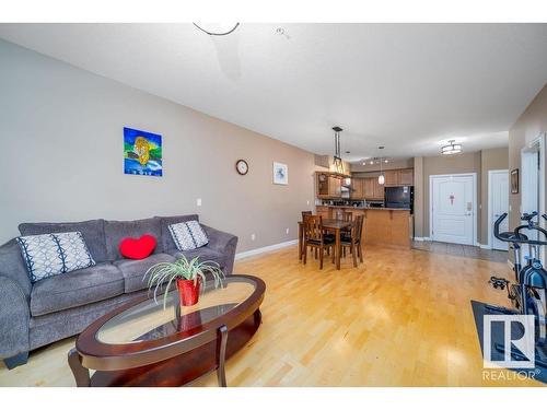 318 1406 Hodgson Way, Edmonton, AB - Indoor Photo Showing Living Room