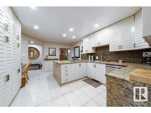 4 14812 45 Avenue, Edmonton, AB - Indoor Photo Showing Kitchen