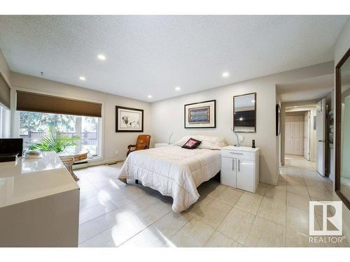 4 14812 45 Avenue, Edmonton, AB - Indoor Photo Showing Bedroom