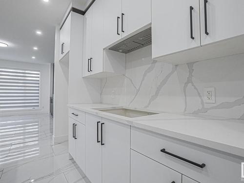 13920 109B Avenue, Edmonton, AB - Indoor Photo Showing Kitchen