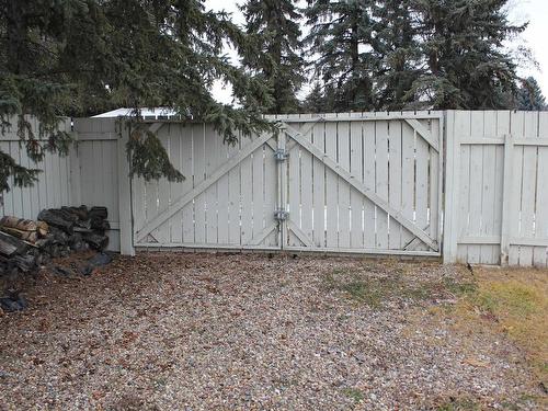 5314 52 Avenue, Elk Point, AB - Outdoor