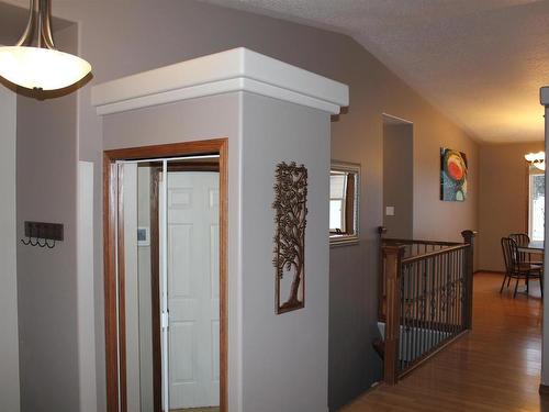 5314 52 Avenue, Elk Point, AB - Indoor Photo Showing Other Room