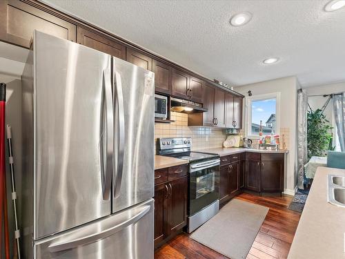 1623 33A Street, Edmonton, AB - Indoor Photo Showing Kitchen With Double Sink