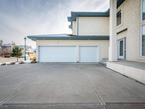 757 Haliburton Cr Nw, Edmonton, AB 