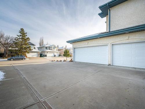 757 Haliburton Cr Nw, Edmonton, AB 