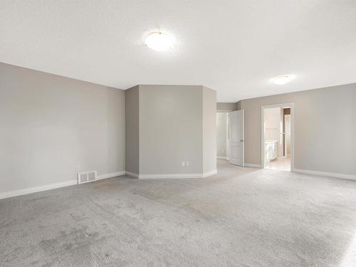 757 Haliburton Cr Nw, Edmonton, AB 