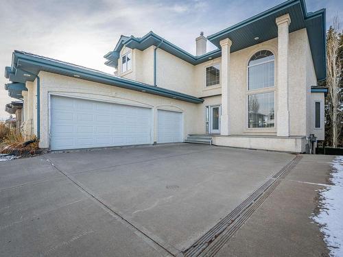 757 Haliburton Cr Nw, Edmonton, AB 