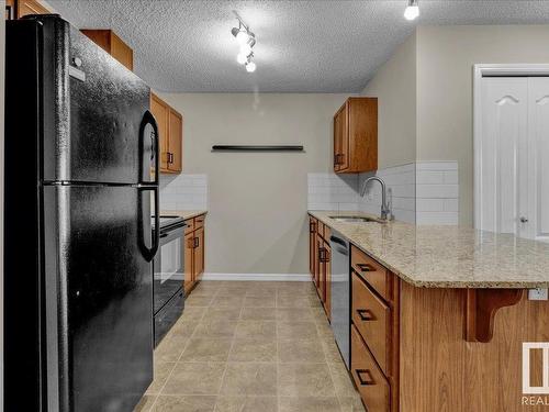 210 273 Charlotte Way, Sherwood Park, AB - Indoor Photo Showing Kitchen