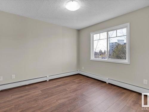 210 273 Charlotte Way, Sherwood Park, AB - Indoor Photo Showing Other Room