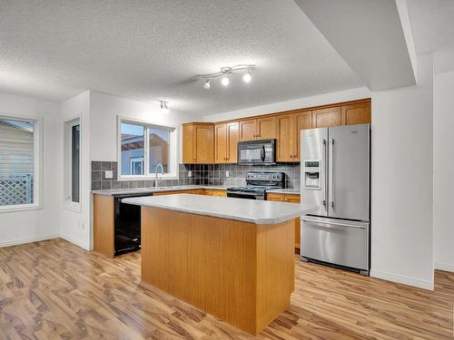 14048 149 Avenue, Edmonton, AB - Indoor Photo Showing Kitchen