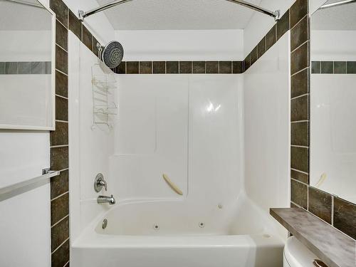 14048 149 Avenue, Edmonton, AB - Indoor Photo Showing Bathroom