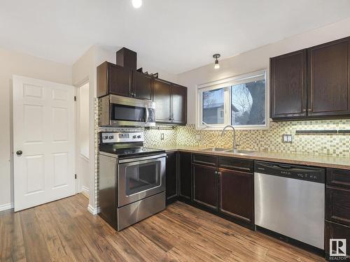 22 Belmont Drive, St. Albert, AB - Indoor Photo Showing Kitchen With Double Sink