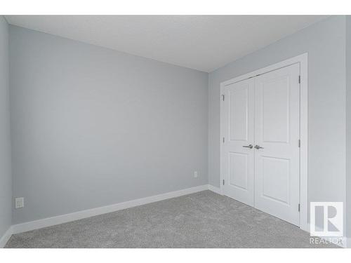 215 41 Avenue, Edmonton, AB - Indoor Photo Showing Other Room