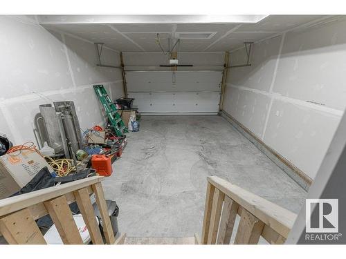 215 41 Avenue, Edmonton, AB - Indoor Photo Showing Garage