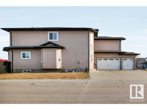 1004 Wildwood Co Nw, Edmonton, AB 