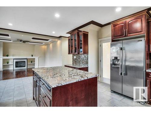 1004 Wildwood Court, Edmonton, AB - Indoor Photo Showing Kitchen