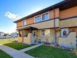 120 WOODBOROUGH WY NW  Edmonton, AB T5Y 1N2