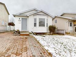 14709 37 St NW  Edmonton, AB T5Y 2K1