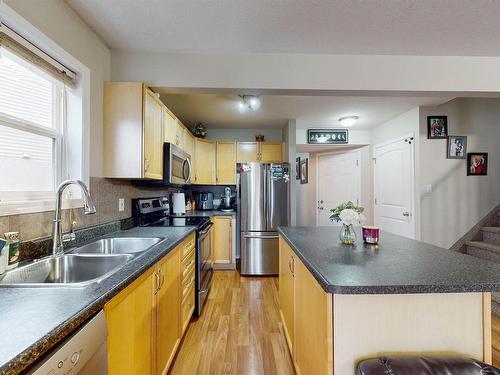 2031 Hammond Cl, Edmonton, AB - Indoor Photo Showing Kitchen With Double Sink