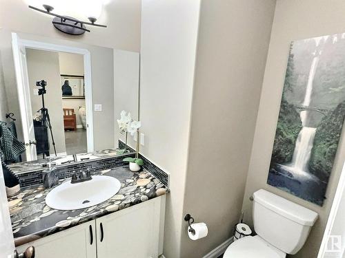 21928 97 Avenue, Edmonton, AB - Indoor Photo Showing Bathroom