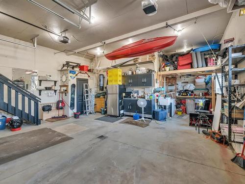 104 Linksview Drive, Spruce Grove, AB - Indoor Photo Showing Garage