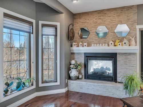 104 Linksview Drive, Spruce Grove, AB - Indoor Photo Showing Living Room With Fireplace