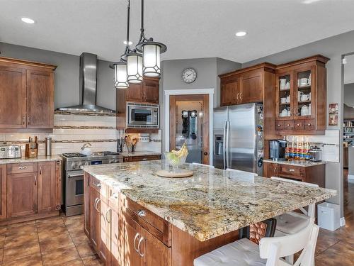 104 Linksview Drive, Spruce Grove, AB - Indoor Photo Showing Kitchen