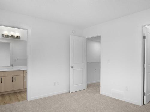 22 525 Secord Boulevard, Edmonton, AB - Indoor Photo Showing Other Room