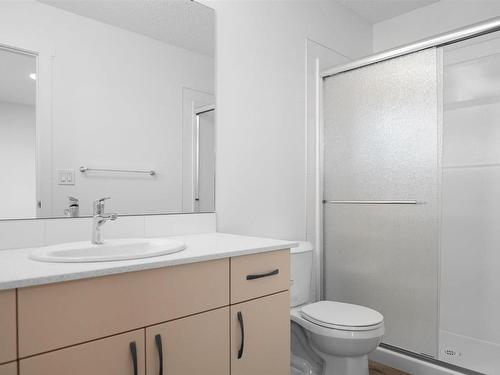 22 525 Secord Boulevard, Edmonton, AB - Indoor Photo Showing Bathroom