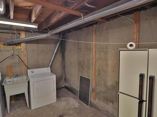 23212 Twp Rd 484, Rural Leduc County, AB - Indoor Photo Showing Laundry Room