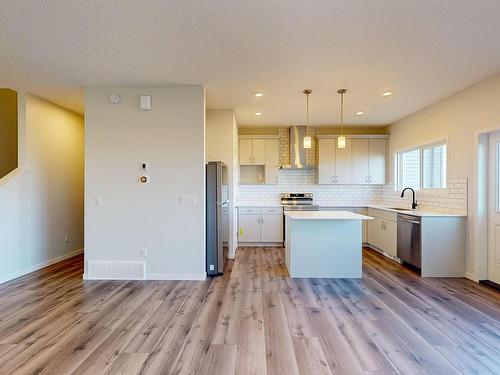 4604 72 Avenue, Beaumont, AB - Indoor Photo Showing Kitchen With Upgraded Kitchen