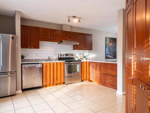 14167 26 Street, Edmonton, AB - Indoor Photo Showing Kitchen With Stainless Steel Kitchen