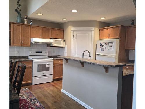 61 Cavan Crescent, Sherwood Park, AB - Indoor Photo Showing Kitchen