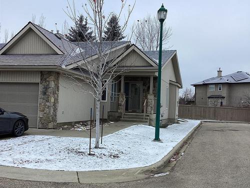 51 929 Picard Drive, Edmonton, AB - Indoor Photo Showing Kitchen