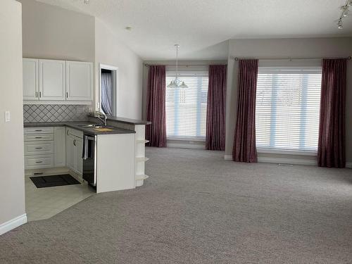 51 929 Picard Drive, Edmonton, AB - Indoor Photo Showing Living Room