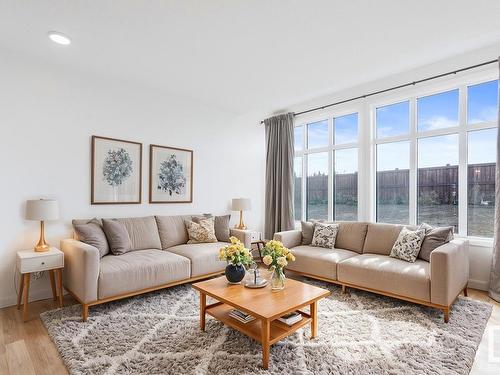 130 Canter Wynd, Sherwood Park, AB - Indoor Photo Showing Living Room