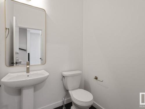 126 Canter Wynd, Sherwood Park, AB - Indoor Photo Showing Bathroom