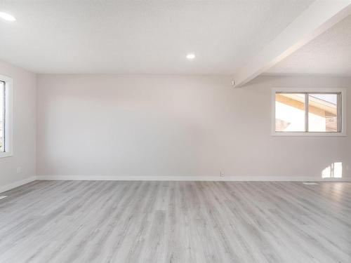 12431 51 Street, Edmonton, AB - Indoor Photo Showing Other Room