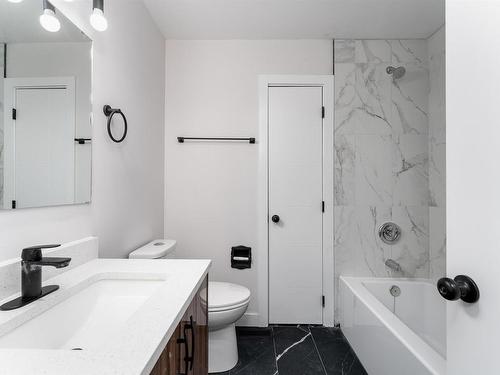 12431 51 Street, Edmonton, AB - Indoor Photo Showing Bathroom