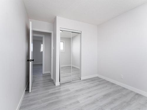 12431 51 Street, Edmonton, AB - Indoor Photo Showing Other Room