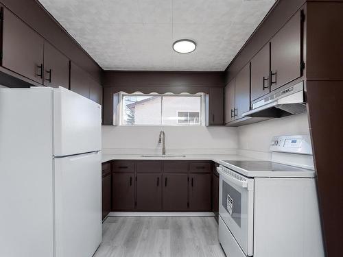 12431 51 Street, Edmonton, AB - Indoor Photo Showing Kitchen