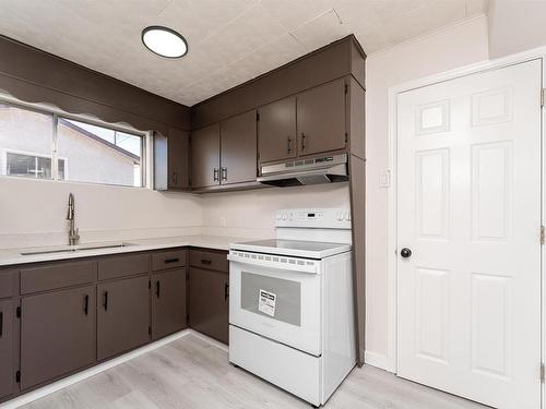 12431 51 Street, Edmonton, AB - Indoor Photo Showing Kitchen