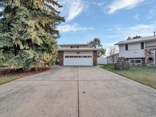 2011 89 St Nw, Edmonton, AB 