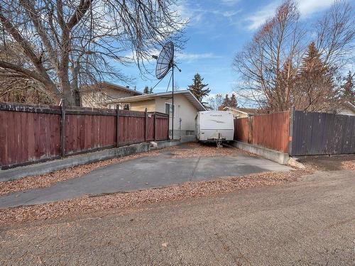 2011 89 St Nw, Edmonton, AB 