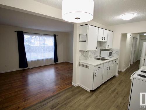 8311 29 Avenue, Edmonton, AB - Indoor Photo Showing Kitchen