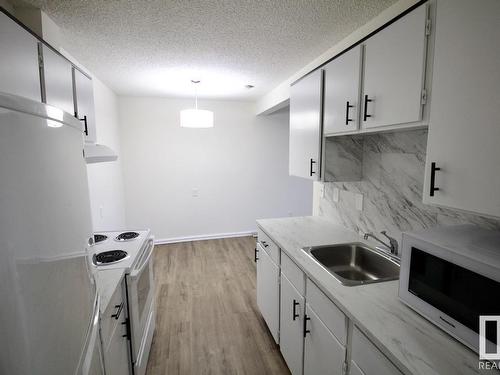 8311 29 Avenue, Edmonton, AB - Indoor Photo Showing Kitchen